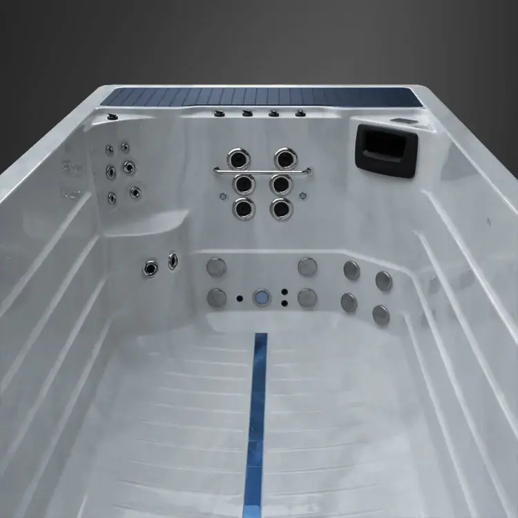 BETA_Wellness_SWIMSPA_UNIQUE_Fully_Schacht_2.webp